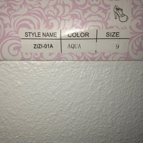 Women’s Heel - Picture 6 of 6